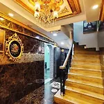 Eyfel Hotel