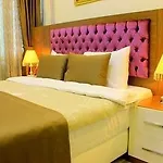 Eyfel Hotel