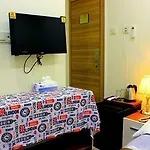 Eyfel Hotel
