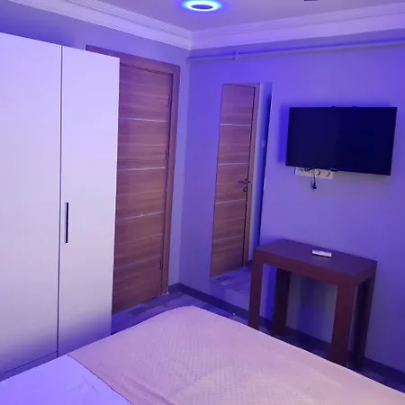 Hotel Eyfel