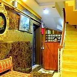 Hotel Eyfel 3*