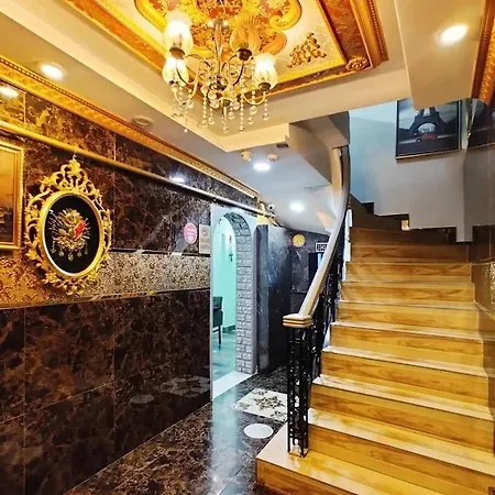 Eyfel Hotel